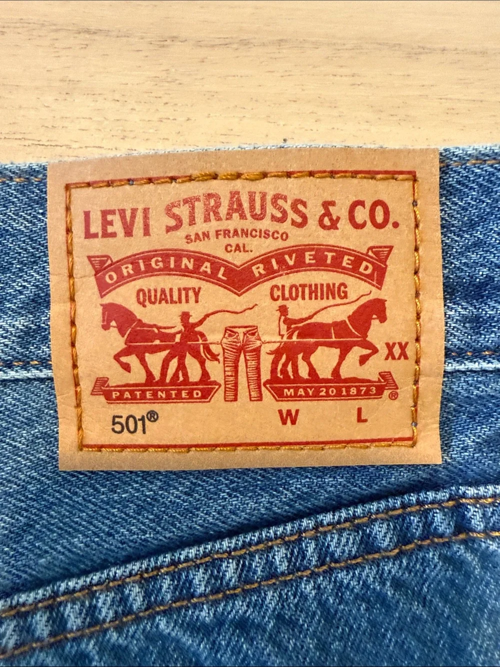 Levi’s 501 Original Distressed Denim Shorts Raw Hem Blue Size 27